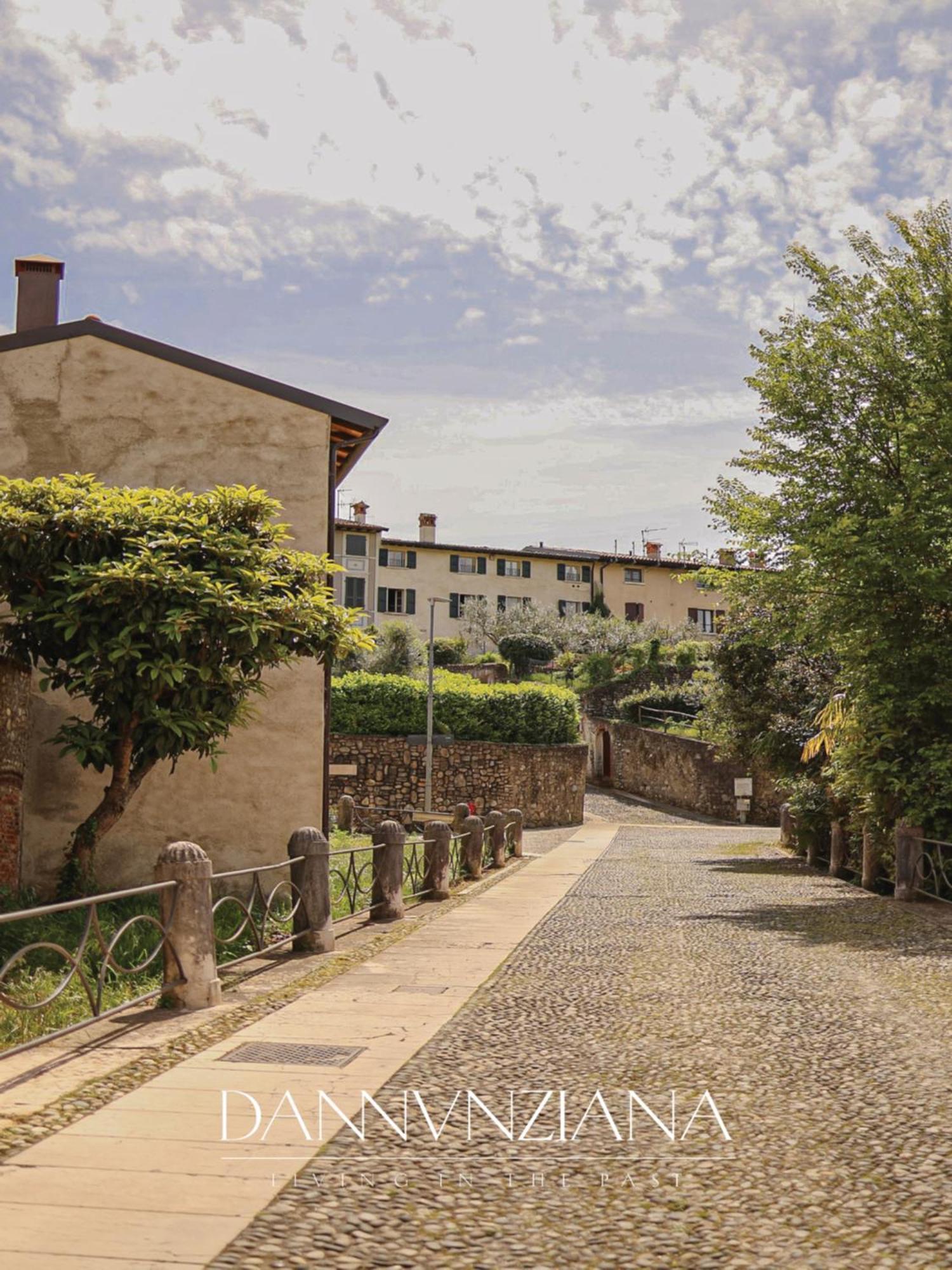 Dannunziana With Shared Pool - Salo - Garda Lake Сан-Феличе-дель-Бенако Экстерьер фото
